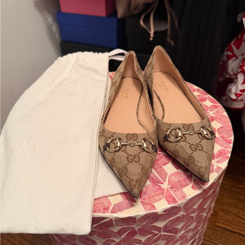 Gucci Beige Monogram Flats with Gold Detail - worn once